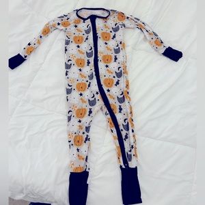 Little Sleepies like new Halloween 12-18 mo pajamas